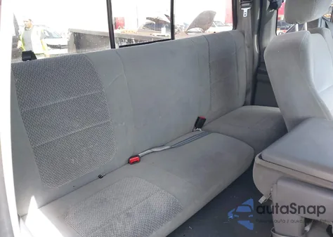 2003 Ford F350 Super Duty z USA, uszkodzony, nr VIN 1FTWX33PX3EC20060